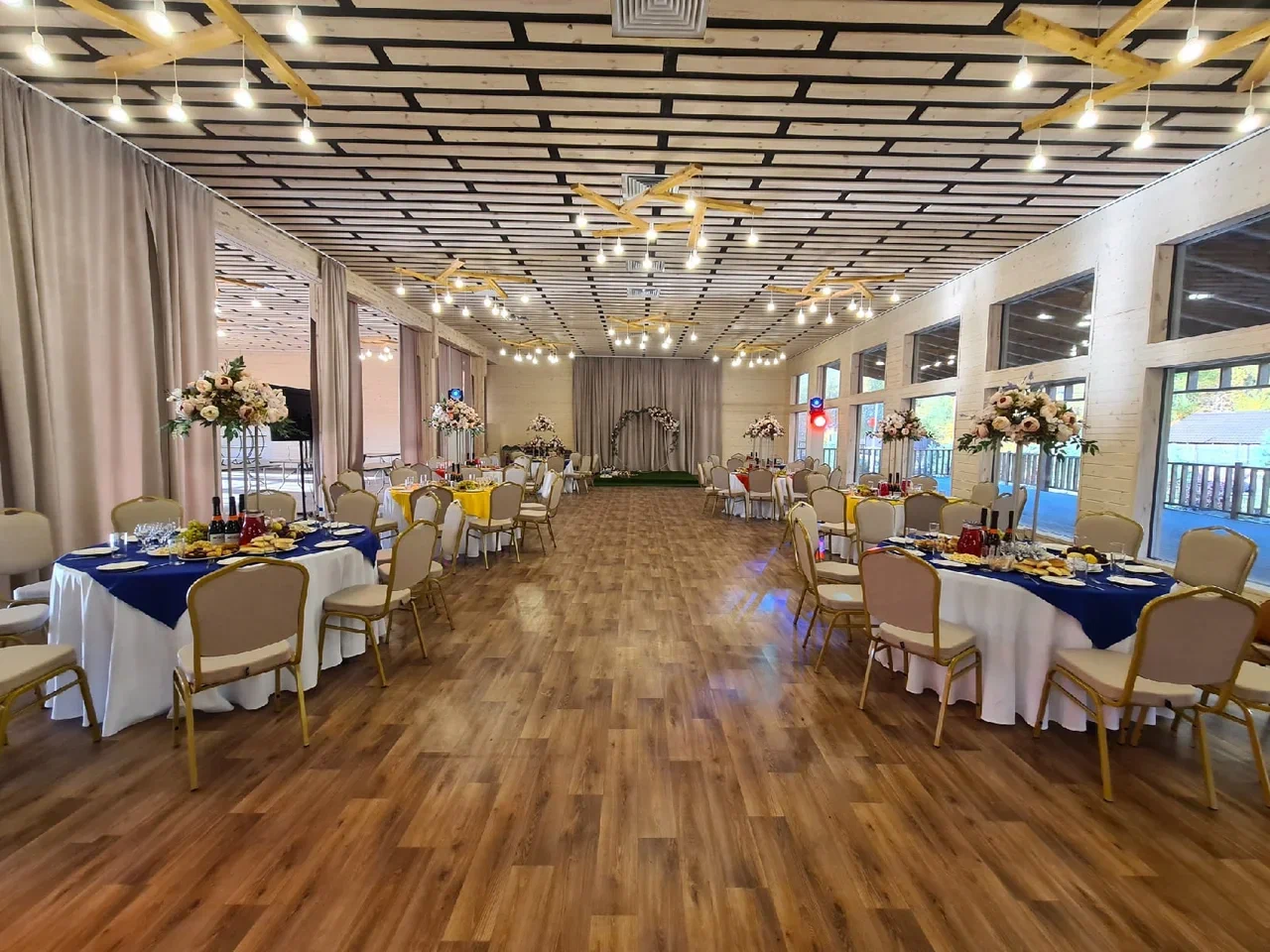 Ресторан небо большой ресторан в нижнем новгороде на базе отдыха остров приключений 3