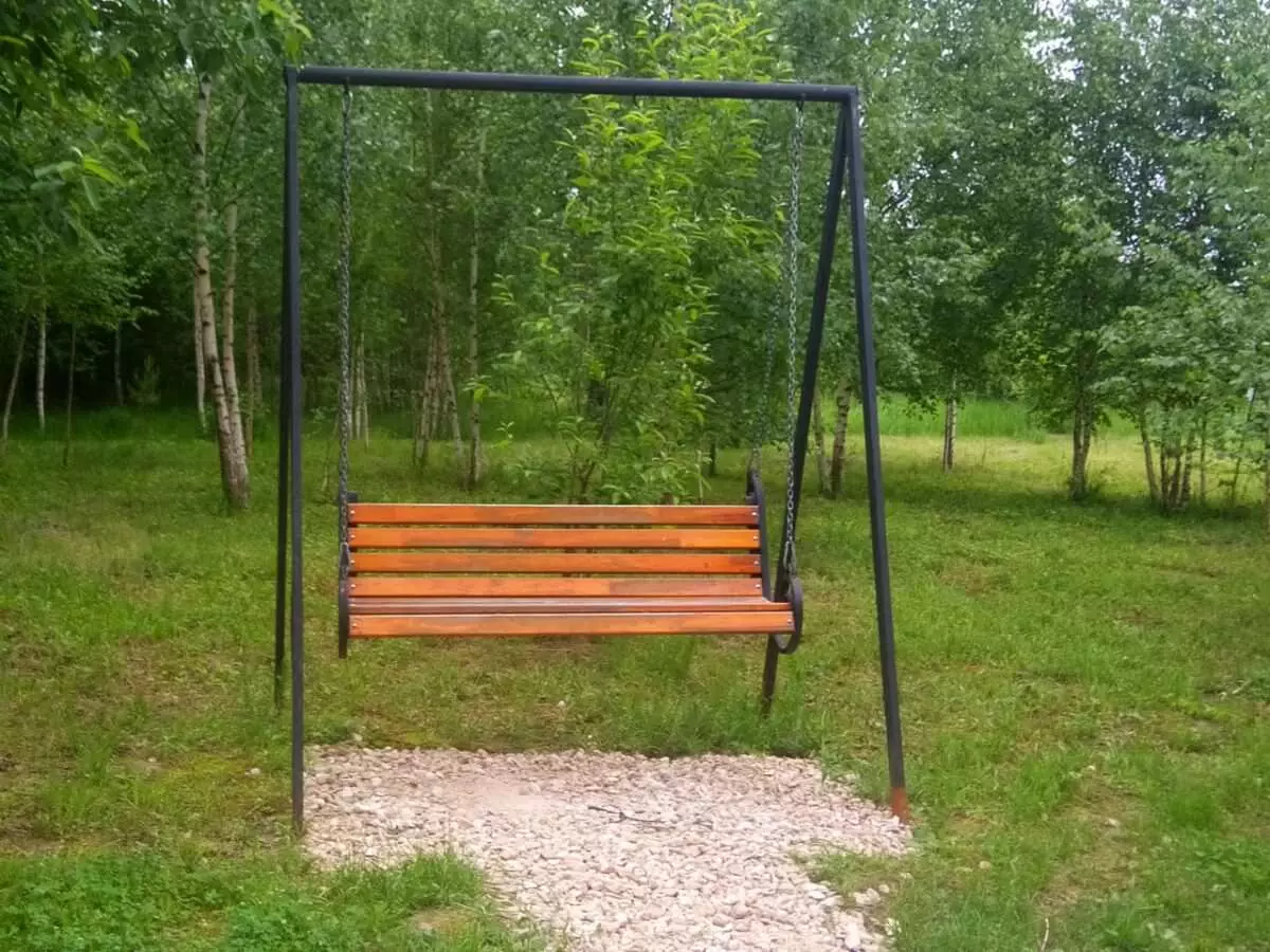 территория рядом с коттеджем на базе отдыха отсров приключений нижний новгород