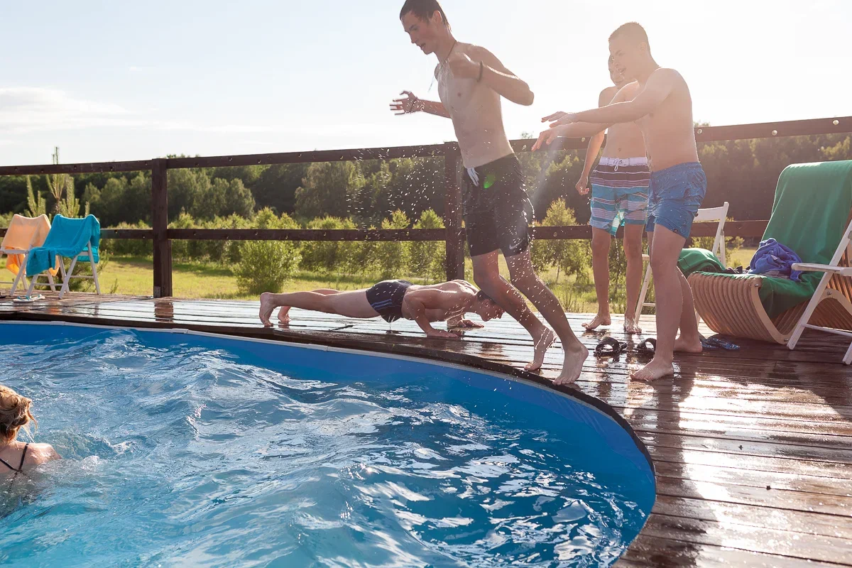 Открытый бассейн на базе отдыха нижний новгород остров приключений