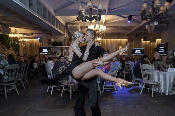 Танцоры на мероприятие база отдыха остров приключений нижний новгород