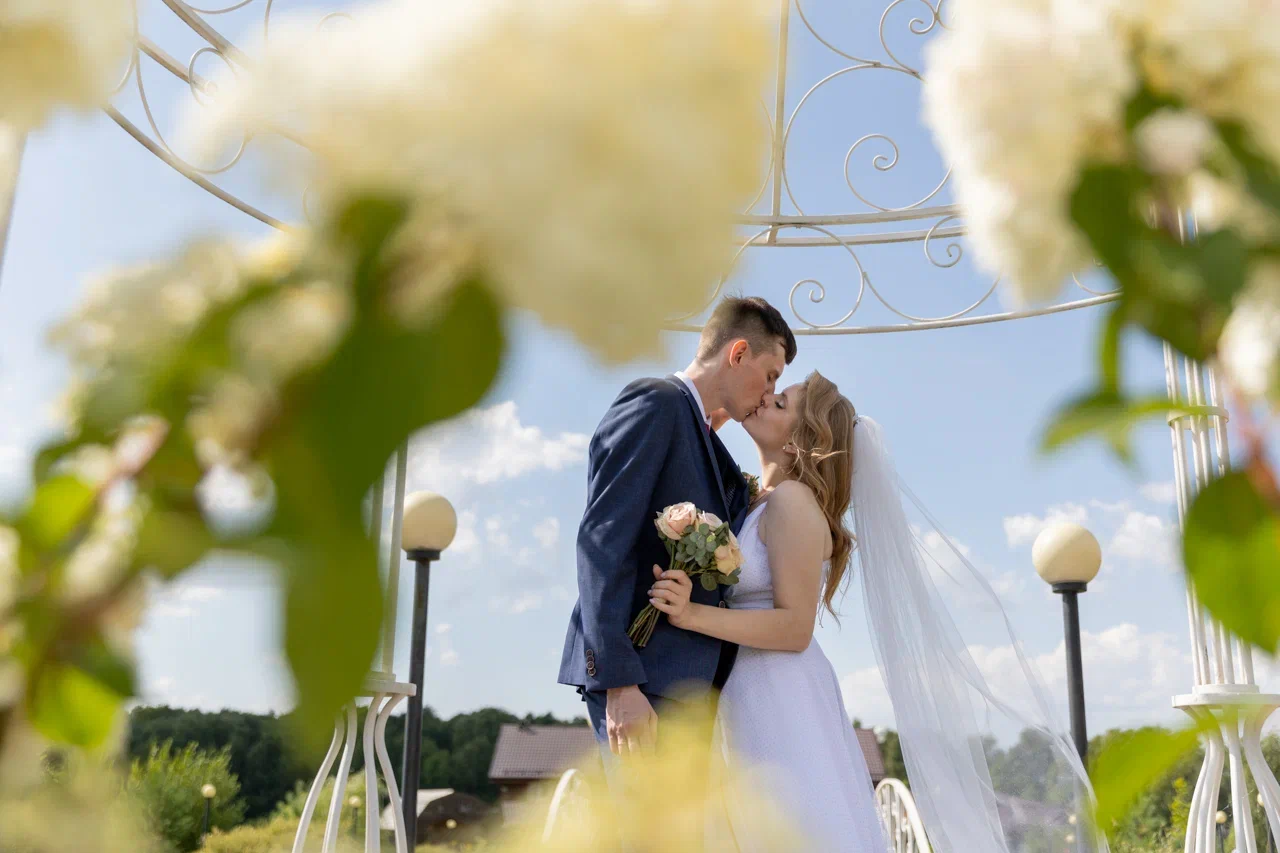 Организация свадьбы в подарок!