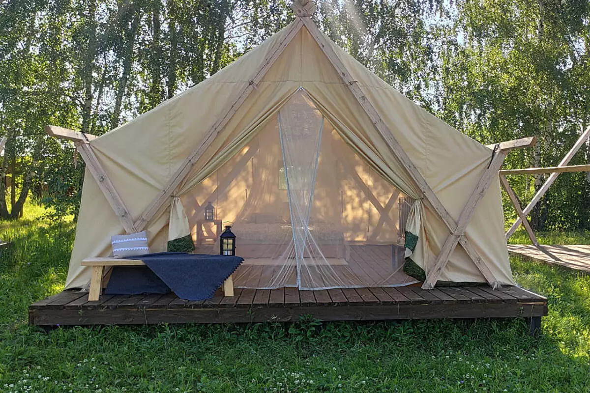 Нижегородский шатер. База остров приключений Нижегородская область. Остров приключения база отдыха Нижний Новгород. Шатер на природе. Тент на природе.