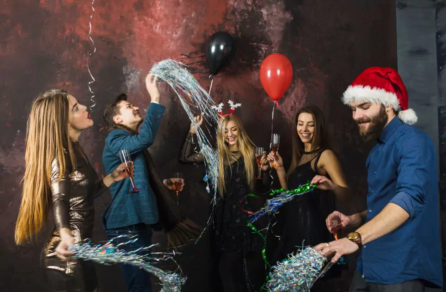 Новогодние вечеринки в Нижнем Новгороде на базе отдыха Остров Приключений