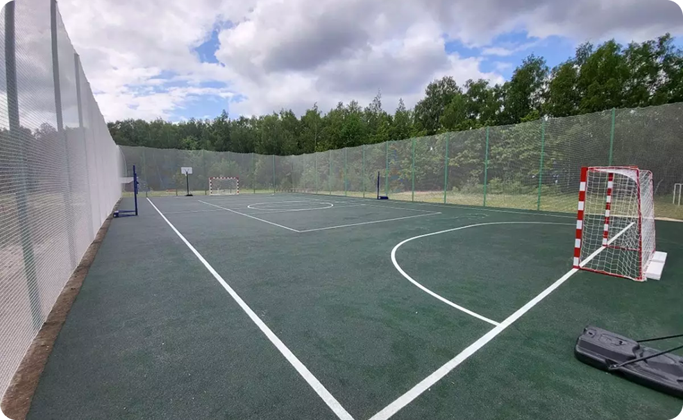 Спортивная площадка