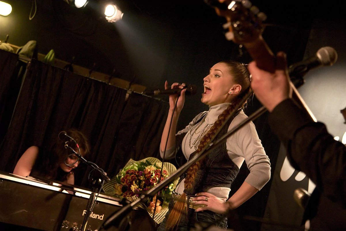 Певцы на мероприятие нижний новгород база отдыха остров приключений 1