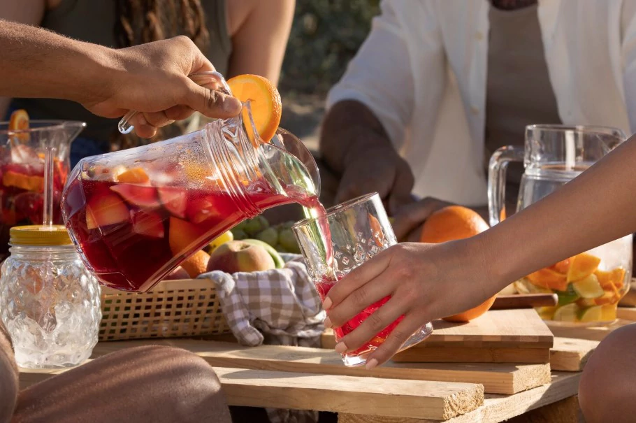 Ваши еда и напитки!