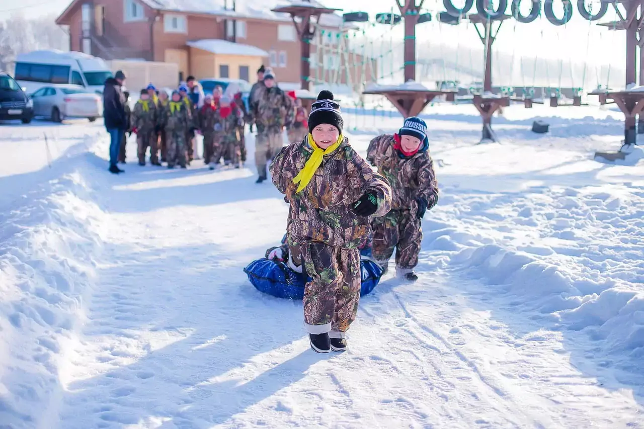 Программа для детей (7–12 лет) семейный тур на базу отдыха остров приключений