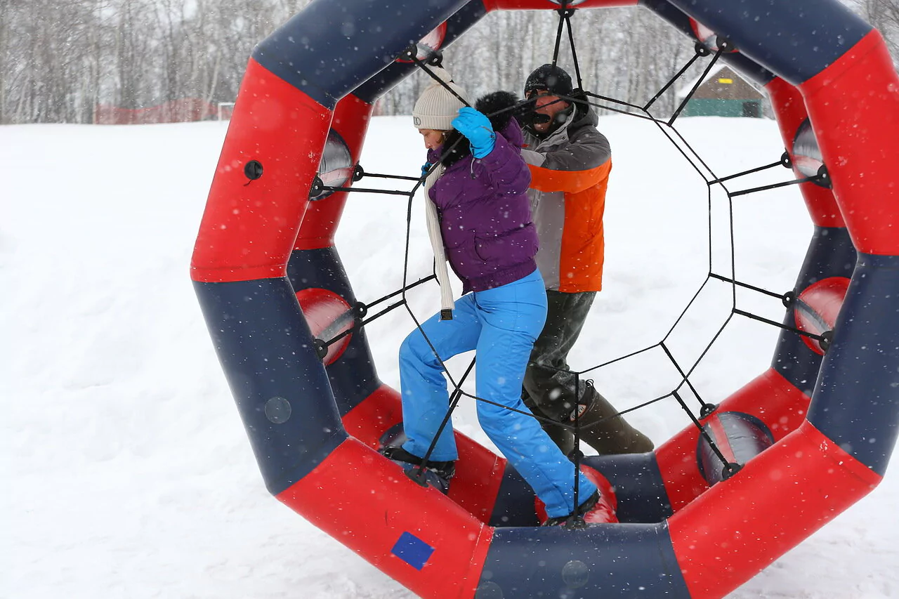 белка в колесе в Нижнем Новгороде на базе отдыха Остров Приключений