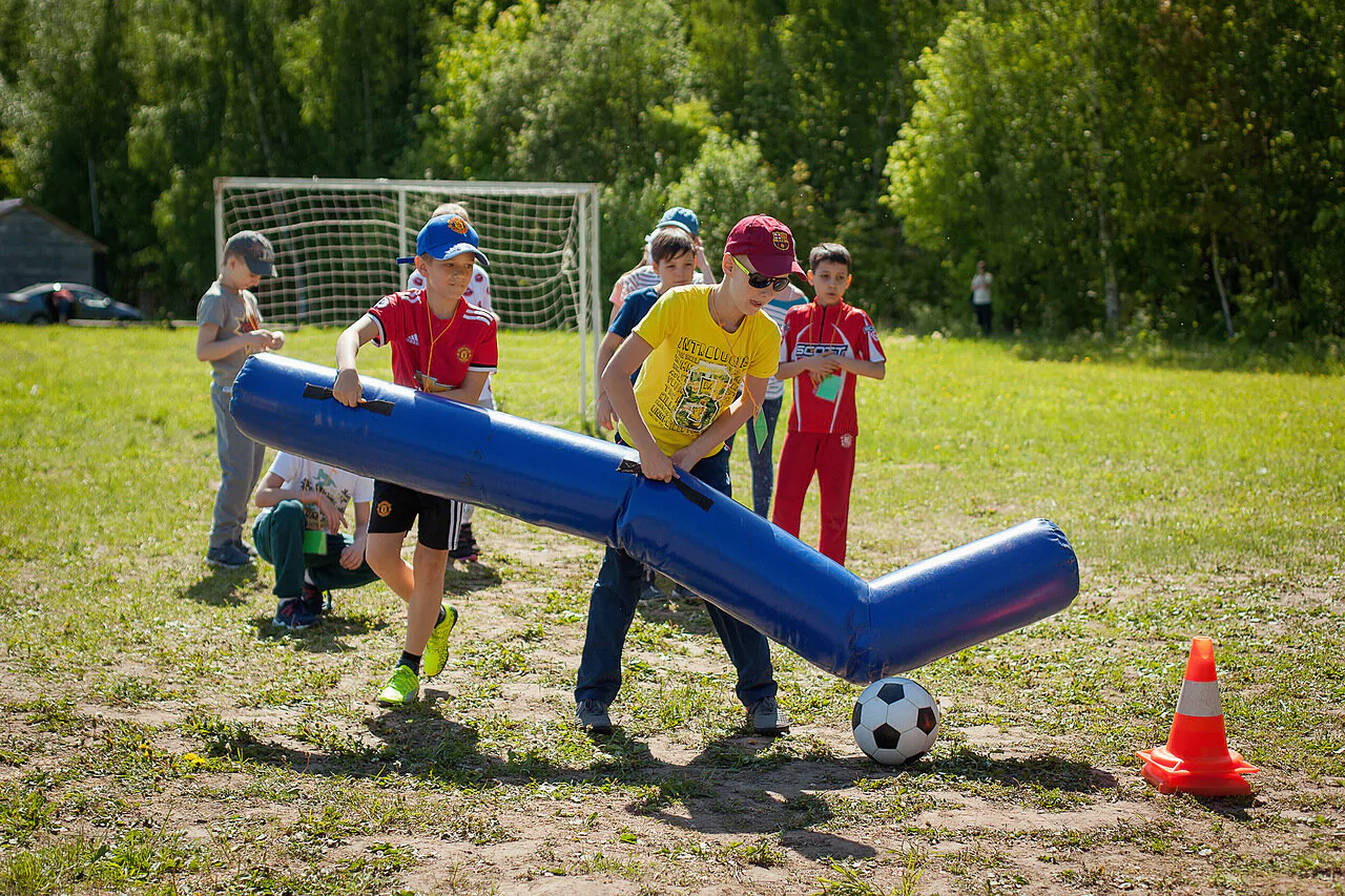 гигантский хоккей в Нижнем Новгороде на базе отдыха Остров Приключений